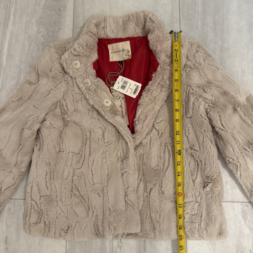Women's  Faux Fur Jacket by Blossom & Clover snap front Red Lining NWT Size S - Picture 9 of 10